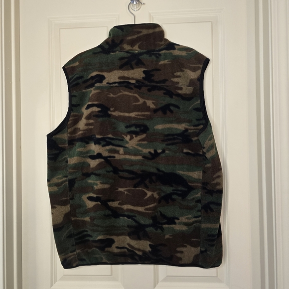 EUC Polar Dogs Camo Vest - Picture 2 of 3